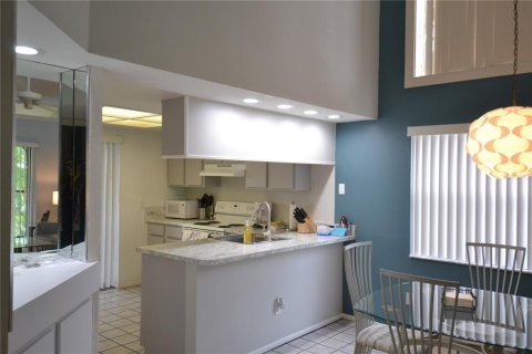 Condominio en alquiler en Oldsmar, Florida, 2 dormitorios, 85.84 m2 № 1742990 - foto 2