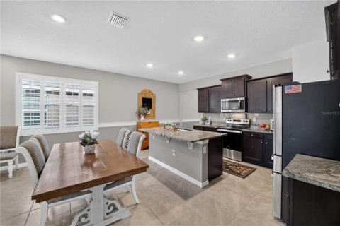 Casa en venta en Wildwood, Florida, 3 dormitorios, 149.94 m2 № 2138771 - foto 6