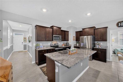 Casa en venta en Wildwood, Florida, 3 dormitorios, 149.94 m2 № 2138771 - foto 1