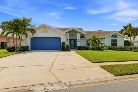 Casa en venta en Palm Harbor, Florida, 3 dormitorios, 173.73 m2 № 2381033 - foto 2