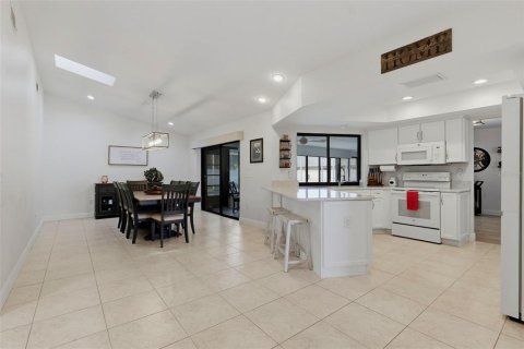 Casa en venta en Palm Harbor, Florida, 3 dormitorios, 173.73 m2 № 2381033 - foto 30