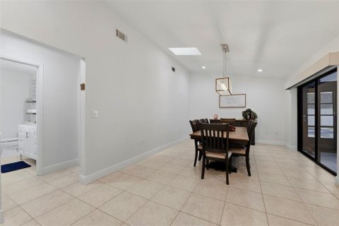 Casa en venta en Palm Harbor, Florida, 3 dormitorios, 173.73 m2 № 2381033 - foto 28