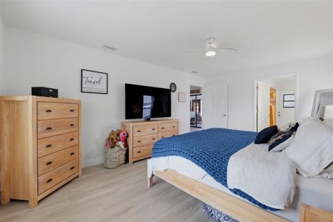 Casa en venta en Palm Harbor, Florida, 3 dormitorios, 173.73 m2 № 2381033 - foto 17