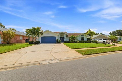 Casa en venta en Palm Harbor, Florida, 3 dormitorios, 173.73 m2 № 2381033 - foto 3