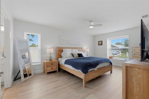 Casa en venta en Palm Harbor, Florida, 3 dormitorios, 173.73 m2 № 2381033 - foto 16