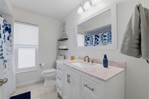 Casa en venta en Palm Harbor, Florida, 3 dormitorios, 173.73 m2 № 2381033 - foto 12