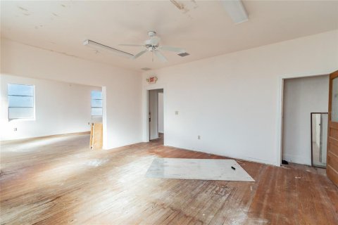 Commercial property in Lakeland, Florida 2201.78 sq.m. № 1561139 - photo 15