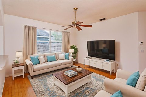 Villa ou maison à vendre à Oviedo, Floride: 3 chambres, 104.89 m2 № 1903888 - photo 2