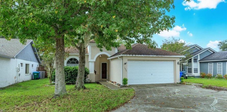 Villa ou maison à Oviedo, Floride 3 chambres, 104.89 m2 № 1903888