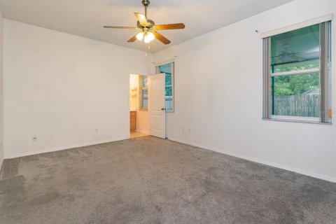 Villa ou maison à vendre à Oviedo, Floride: 3 chambres, 104.89 m2 № 1903888 - photo 5