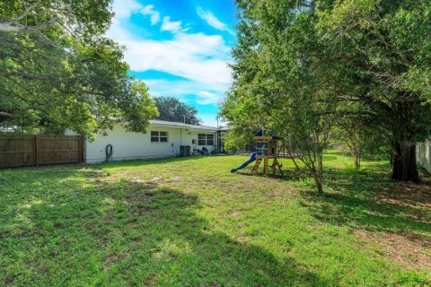 House in Orlando, Florida 3 bedrooms, 181.35 sq.m. № 2258206 - photo 28