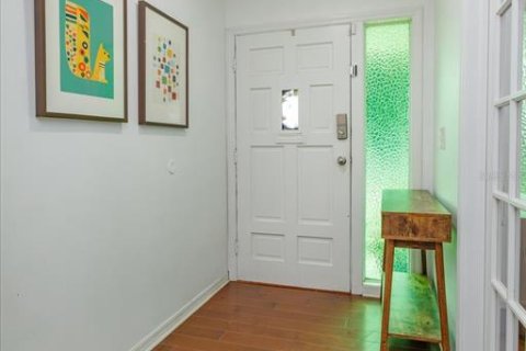 House in Orlando, Florida 3 bedrooms, 181.35 sq.m. № 2258206 - photo 3