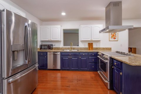 House in Orlando, Florida 3 bedrooms, 181.35 sq.m. № 2258206 - photo 8