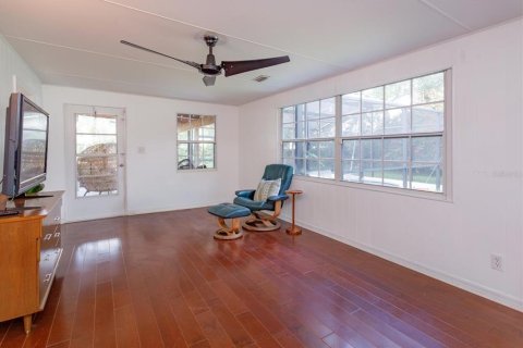 House in Orlando, Florida 3 bedrooms, 181.35 sq.m. № 2258206 - photo 13