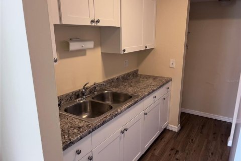 Appartement à louer à Bradenton, Floride: 2 chambres, 92.34 m2 № 1806661 - photo 4