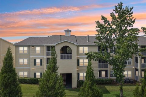 Condo in Tampa, Florida, 2 bedrooms  № 1847167 - photo 1
