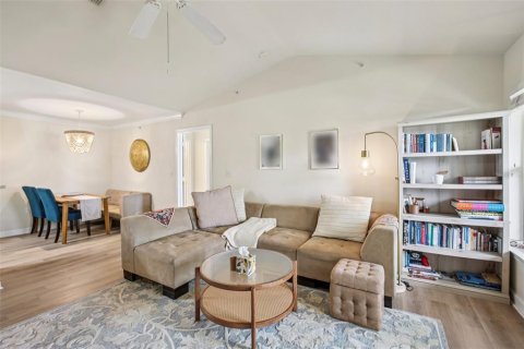 Condo in Tampa, Florida, 2 bedrooms  № 1847167 - photo 9