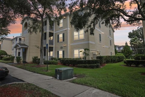 Condo in Tampa, Florida, 2 bedrooms  № 1847167 - photo 2