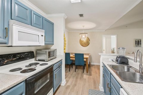 Condo in Tampa, Florida, 2 bedrooms  № 1847167 - photo 11