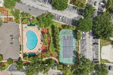Condo in Tampa, Florida, 2 bedrooms  № 1847167 - photo 27