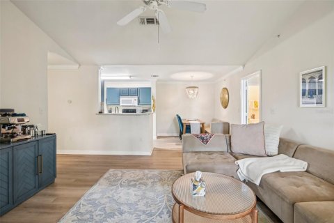 Condo in Tampa, Florida, 2 bedrooms  № 1847167 - photo 8