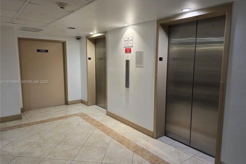 Купить кондоминиум в Холливуд, Флорида 2 спальни, 124.86м2, № 2049307 - фото 17