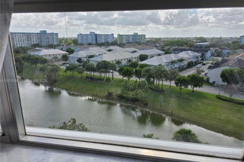 Купить кондоминиум в Холливуд, Флорида 2 спальни, 124.86м2, № 2049307 - фото 25