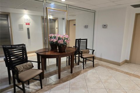 Купить кондоминиум в Холливуд, Флорида 2 спальни, 124.86м2, № 2049307 - фото 16