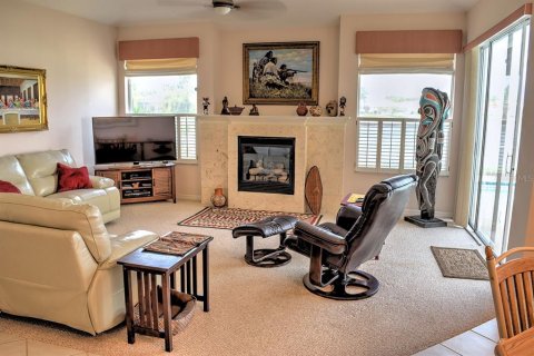 House in Sarasota, Florida 3 bedrooms, 219.81 sq.m. № 2291941 - photo 8
