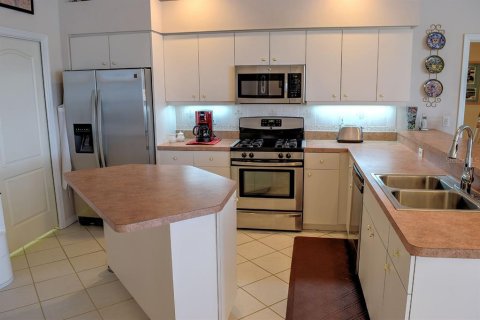 House in Sarasota, Florida 3 bedrooms, 219.81 sq.m. № 2291941 - photo 7