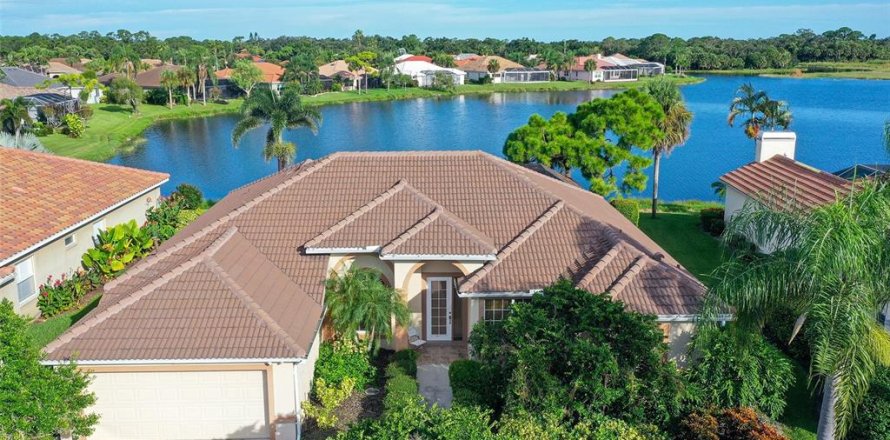 House in Sarasota, Florida 3 bedrooms, 219.81 sq.m. № 2291941