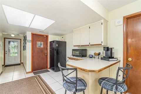 House in Osteen, Florida 3 bedrooms, 154.68 sq.m. № 1911323 - photo 10