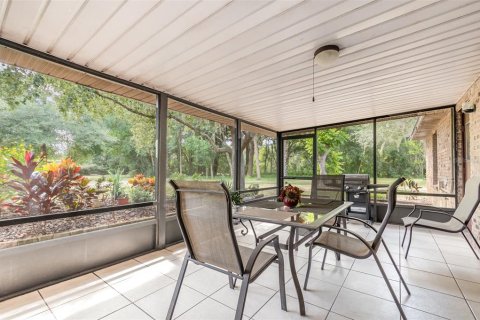 House in Osteen, Florida 3 bedrooms, 154.68 sq.m. № 1911323 - photo 22