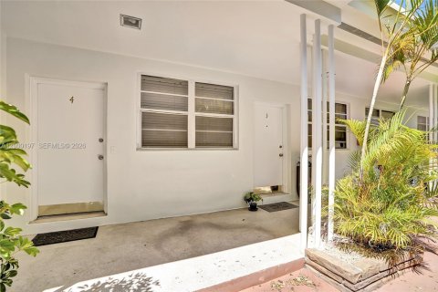 Propiedad comercial en venta en Miami Beach, Florida, 318.19 m2 № 2065274 - foto 5