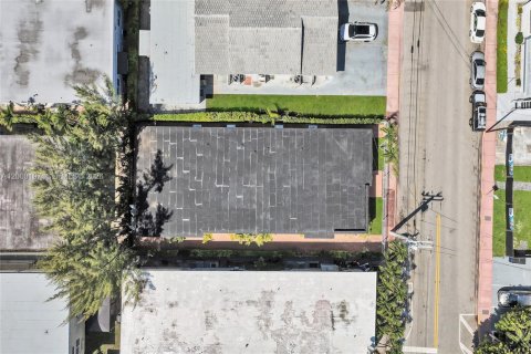 Propiedad comercial en venta en Miami Beach, Florida, 318.19 m2 № 2065274 - foto 14