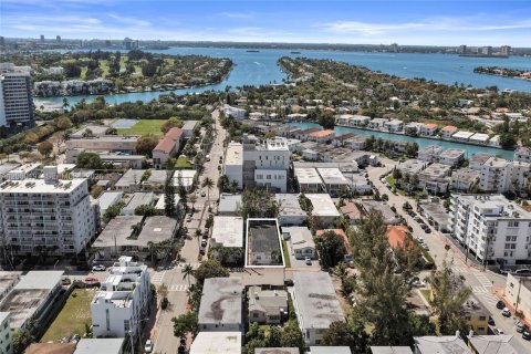 Propiedad comercial en venta en Miami Beach, Florida, 318.19 m2 № 2065274 - foto 16
