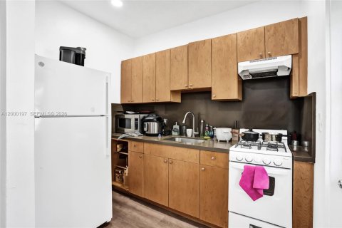 Propiedad comercial en venta en Miami Beach, Florida, 318.19 m2 № 2065274 - foto 10