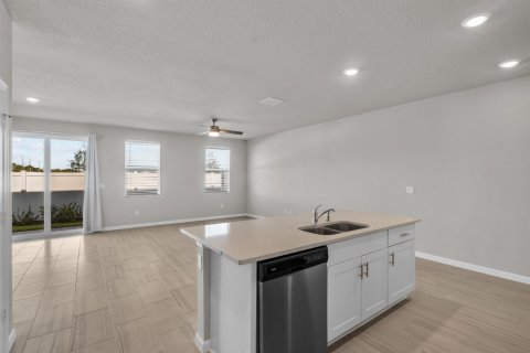 Touwnhouse à louer à Stuart, Floride: 3 chambres, 167.6 m2 № 2393369 - photo 4