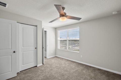 Touwnhouse à louer à Stuart, Floride: 3 chambres, 167.6 m2 № 2393369 - photo 11