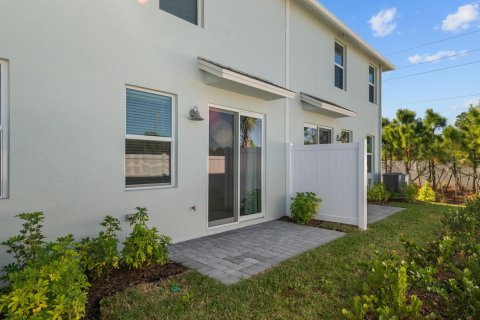 Touwnhouse à louer à Stuart, Floride: 3 chambres, 167.6 m2 № 2393369 - photo 22