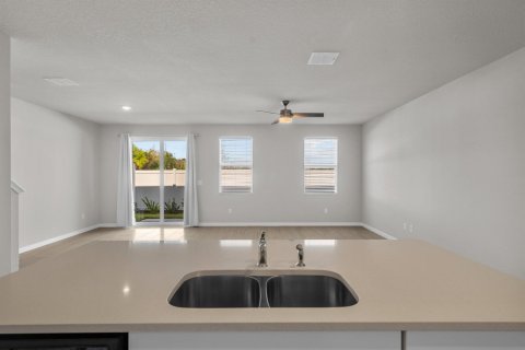 Touwnhouse à louer à Stuart, Floride: 3 chambres, 167.6 m2 № 2393369 - photo 6
