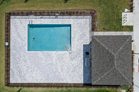 Touwnhouse à louer à Stuart, Floride: 3 chambres, 167.6 m2 № 2393369 - photo 26