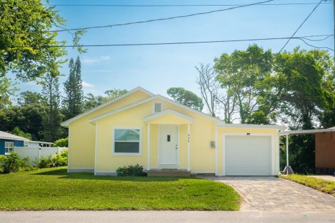 House in Port Orange, Florida 3 bedrooms, 77.48 sq.m. № 1900126 - photo 27