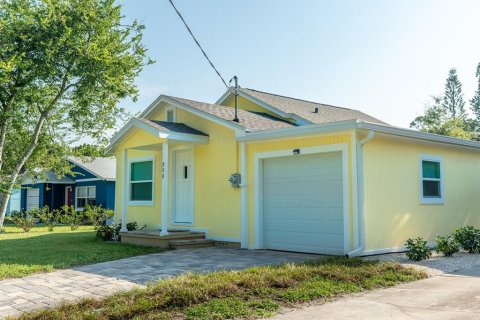 House in Port Orange, Florida 3 bedrooms, 77.48 sq.m. № 1900126 - photo 2