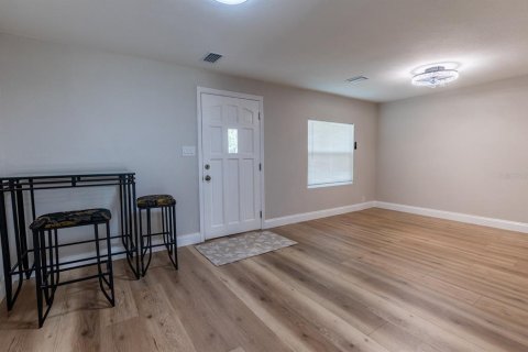 House in Port Orange, Florida 3 bedrooms, 77.48 sq.m. № 1900126 - photo 7