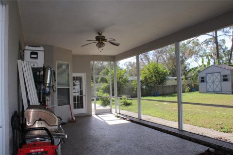 House in Land O' Lakes, Florida 3 bedrooms, 155.89 sq.m. № 1747789 - photo 5