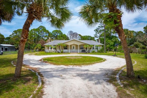 Casa en St. Lucie, Florida 4 dormitorios, 169.45 m2 № 2078657