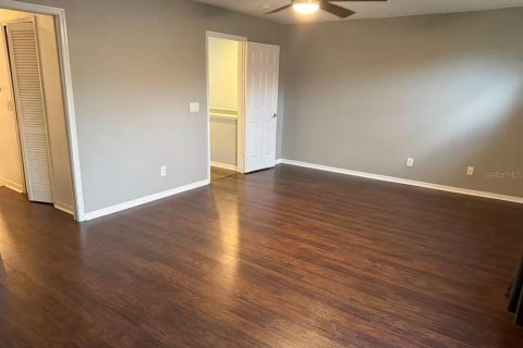 Casa en alquiler en Orlando, Florida, 5 dormitorios, 256.41 m2 № 1911744 - foto 25