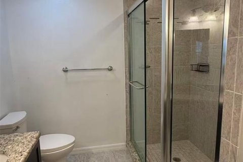 Casa en alquiler en Orlando, Florida, 5 dormitorios, 256.41 m2 № 1911744 - foto 29