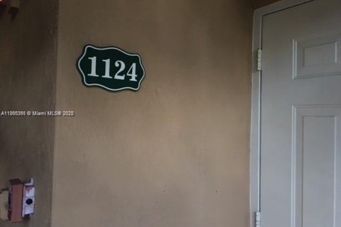 Снять в аренду квартиру в Дорал, Флорида 3 спальни, 118.08м2, № 1963732 - фото 3